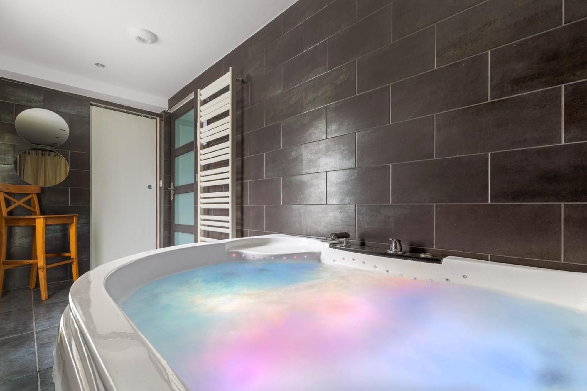 Grand Chalet Standing Avec Jacuzzi A Chamrousse Ski 1750 Buitenkant foto
